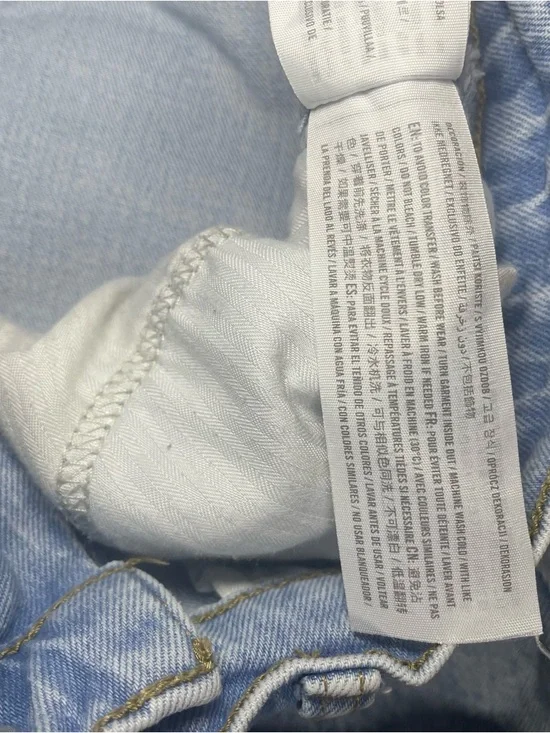 Abercrombie & Fitch Mom Shorts High Rise Light Wash Size 29 (8) Denim - Picture 13 of 15